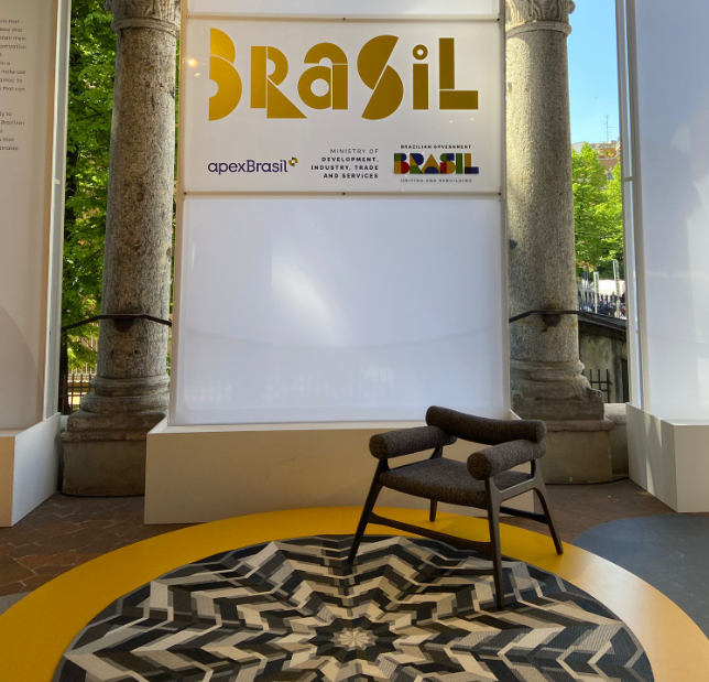 Imagem de estande Design Brazil + Industry. Foto: Sharon Abdalla/HAUS.  