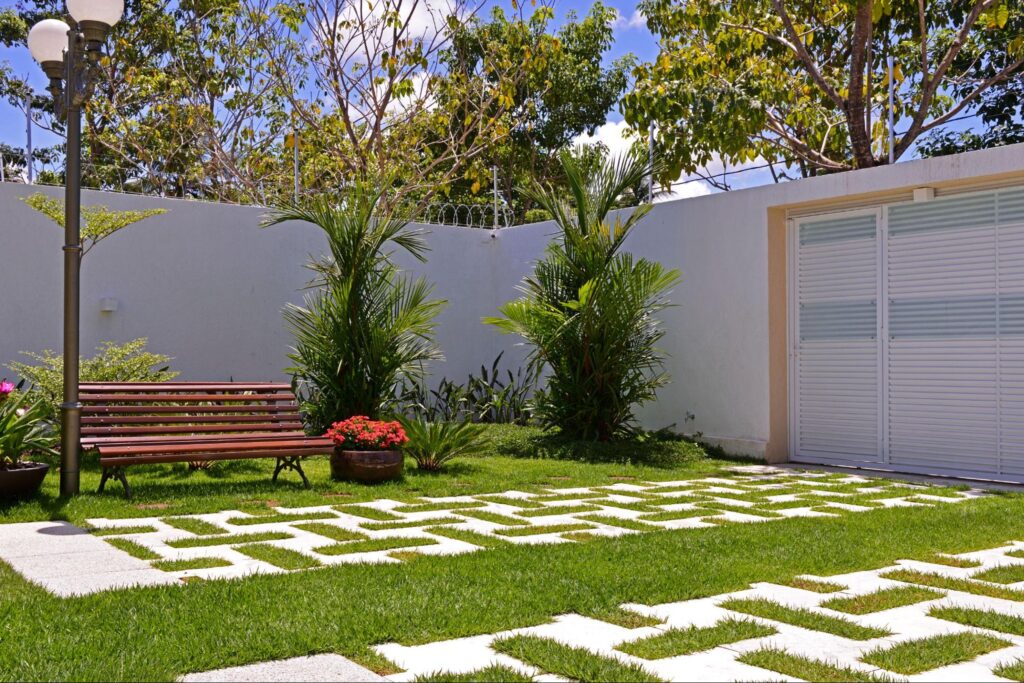 Imagem do piso permeável Solarium da linha Permeare, ideal para jardins.